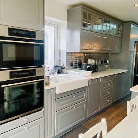 Hameway House- Stunning 4 Bedroom House With A Spacious Kitchen Λονδίνο Εξωτερικό φωτογραφία